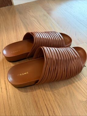 Frame Denim Brown Ruched Leather Slides